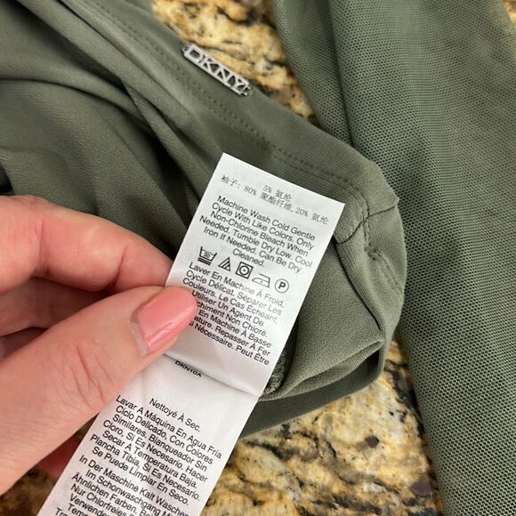 DKNY Light Fatigue Color Mesh Long Sleeves Keyhole Top Size M - Picture 7 of 10